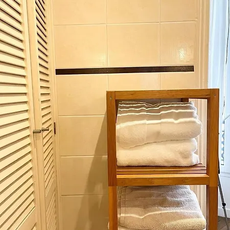 Apartment A Cote Du Musee Grevin