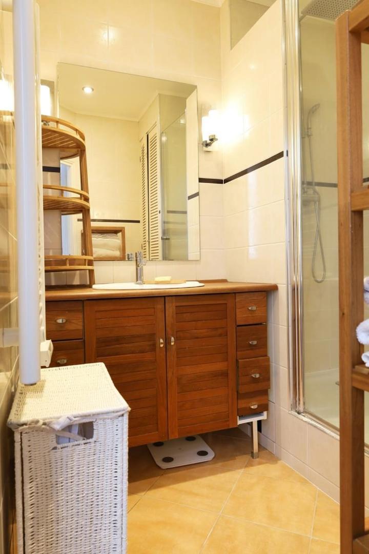 Apartment A Cote Du Musee Grevin